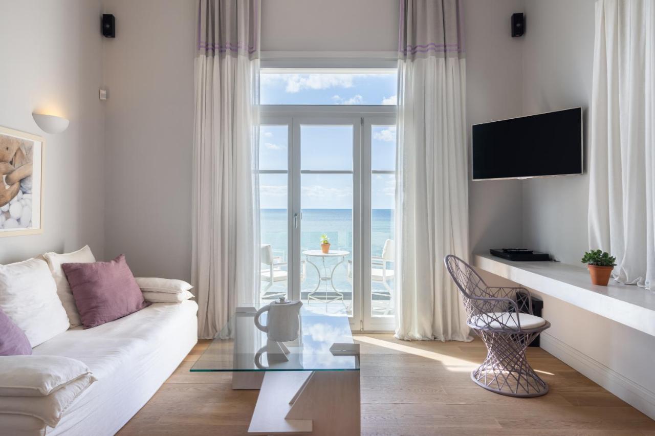 Dexamenes Seaside Hotel クルータ エクステリア 写真